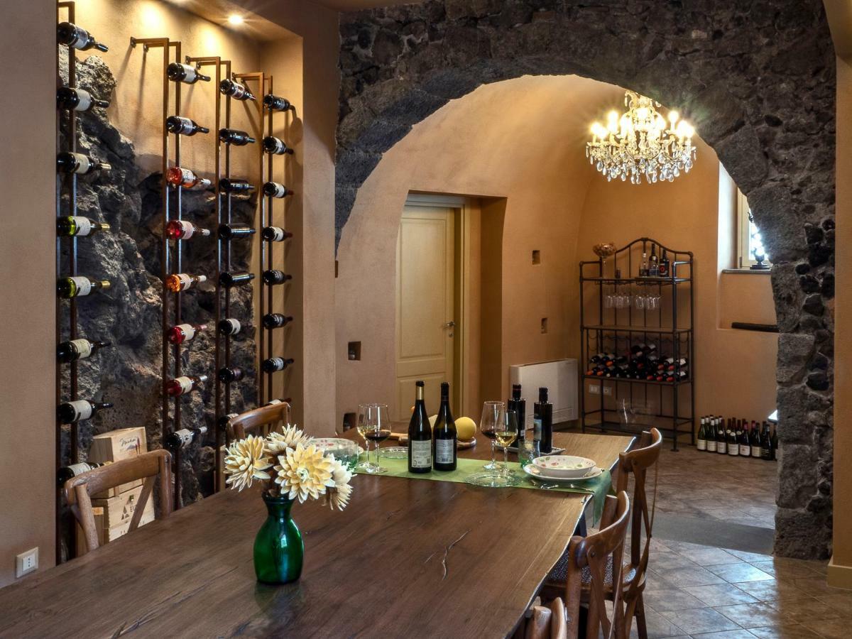 Locanda Sant'Antonio Aci Sant'Antonio Luaran gambar